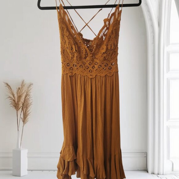 Free People One Womens Adella Slip Dress Golden Yellow Lace Spaghetti Strap - Picture 2 of 7